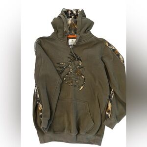 Legendary Whitetails Green Hoodie Camo Deer Head Appliqué Outdoors  Size M SKU23